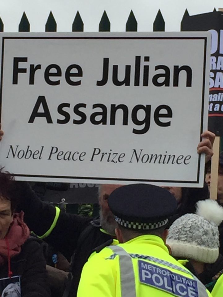 Assange 1