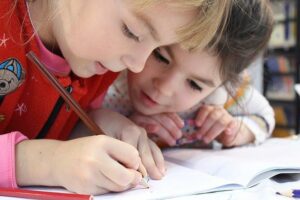 Créer une école parentale alternative à Uzerche @ LA P'TITE FABRIQUE SOLIDAIRE