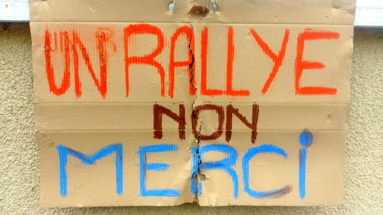 un rallye non merci : rallye des castines à Branceilles